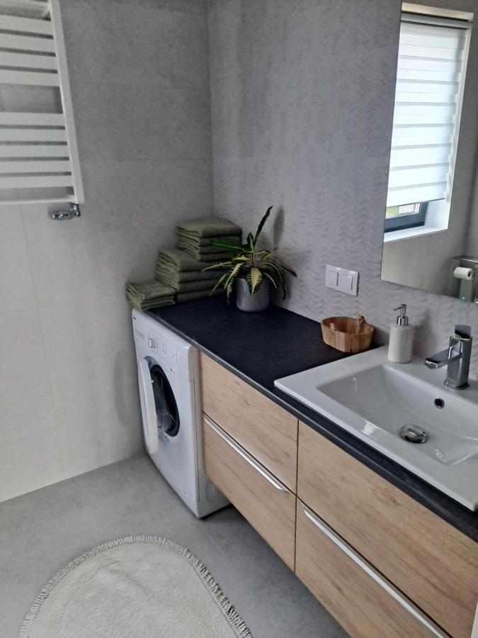Jelonek Apartment Jelenia Gora Bagian luar foto