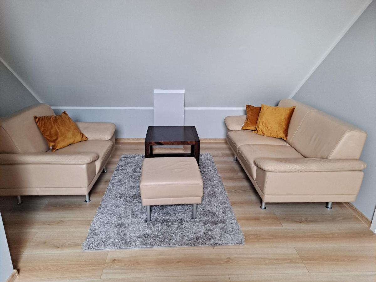 Jelonek Apartment Jelenia Gora Bagian luar foto