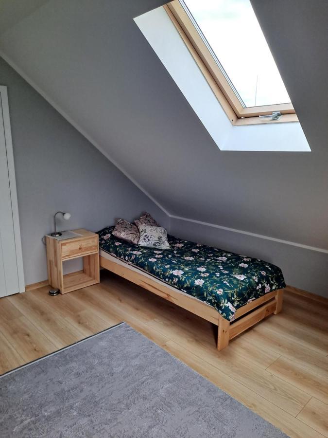 Jelonek Apartment Jelenia Gora Bagian luar foto