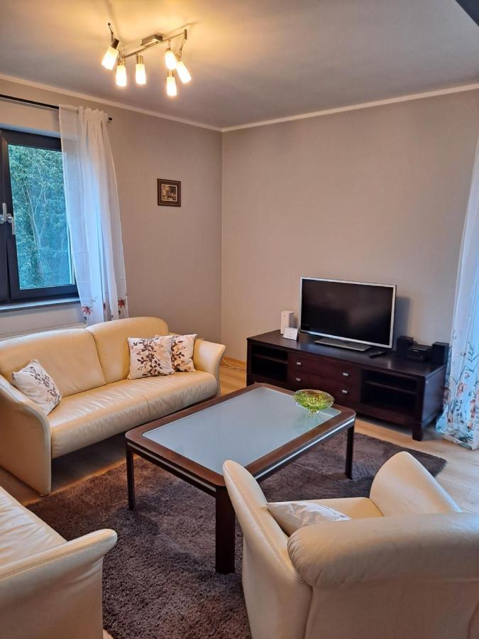 Jelonek Apartment Jelenia Gora Bagian luar foto